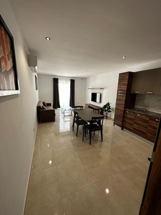 Duplex Penthouse In Gzira Sleeps 6公寓 外观 照片